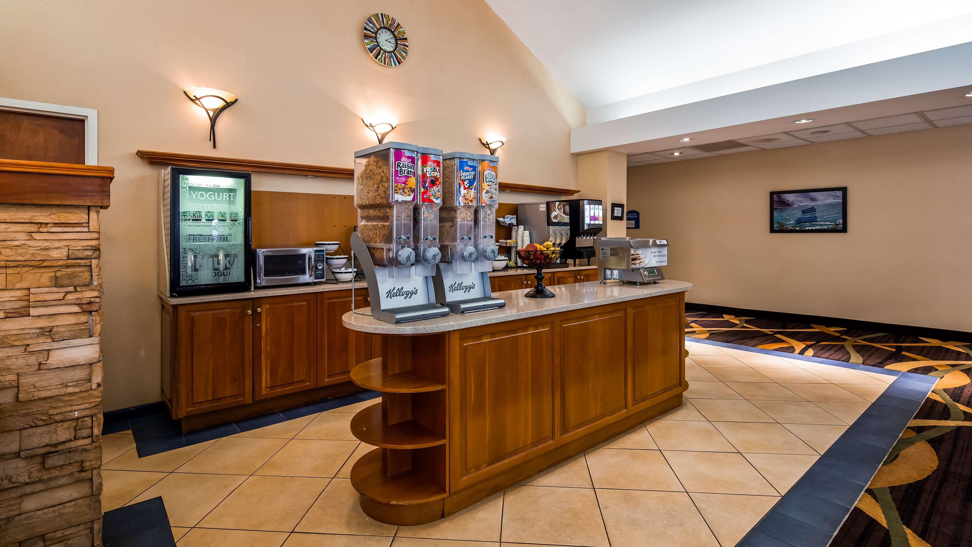 Best Western Galleria Inn & Suites Cheektowaga Luaran gambar