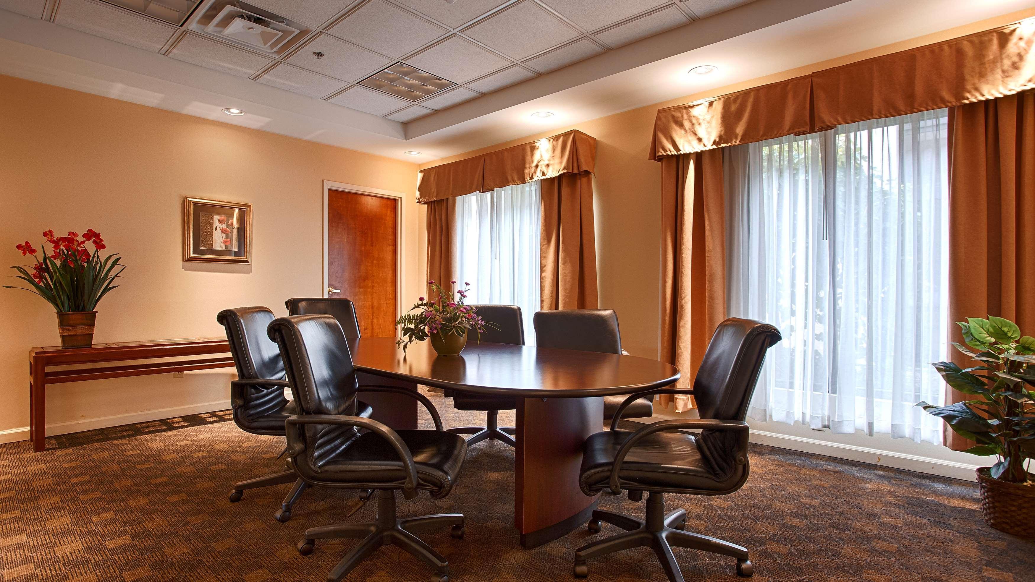 Best Western Galleria Inn & Suites Cheektowaga Luaran gambar